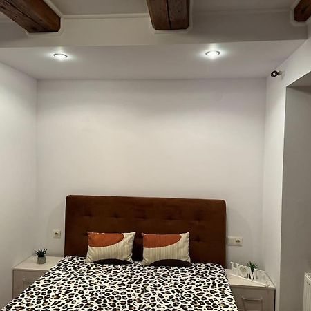 Iazi Apartament Braşov Buitenkant foto